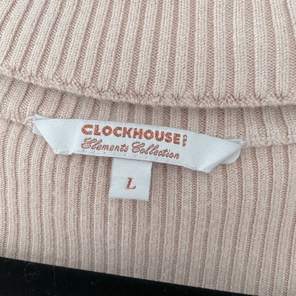 Pink ribbed sweater with knitted choker